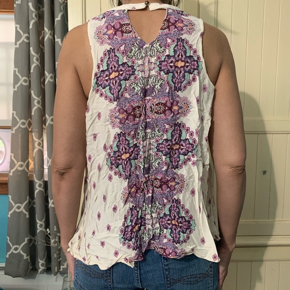 Taylor & Sage Boho Tank - Picture 2 of 8